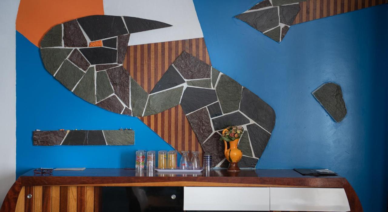 Hotel Modern Concarneau Bagian luar foto