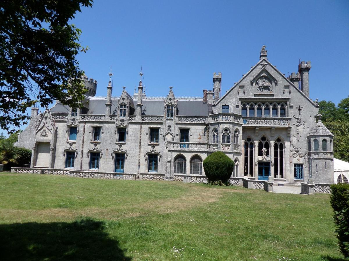 Hotel Modern Concarneau Bagian luar foto