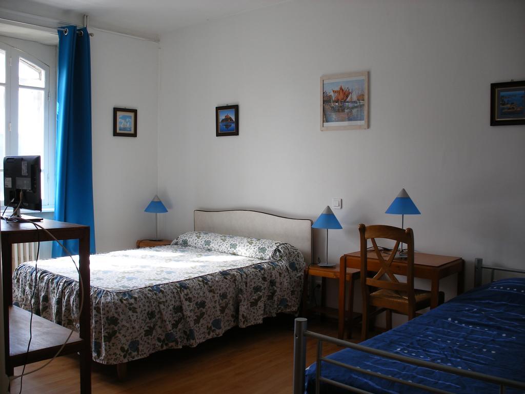 Hotel Modern Concarneau Bagian luar foto