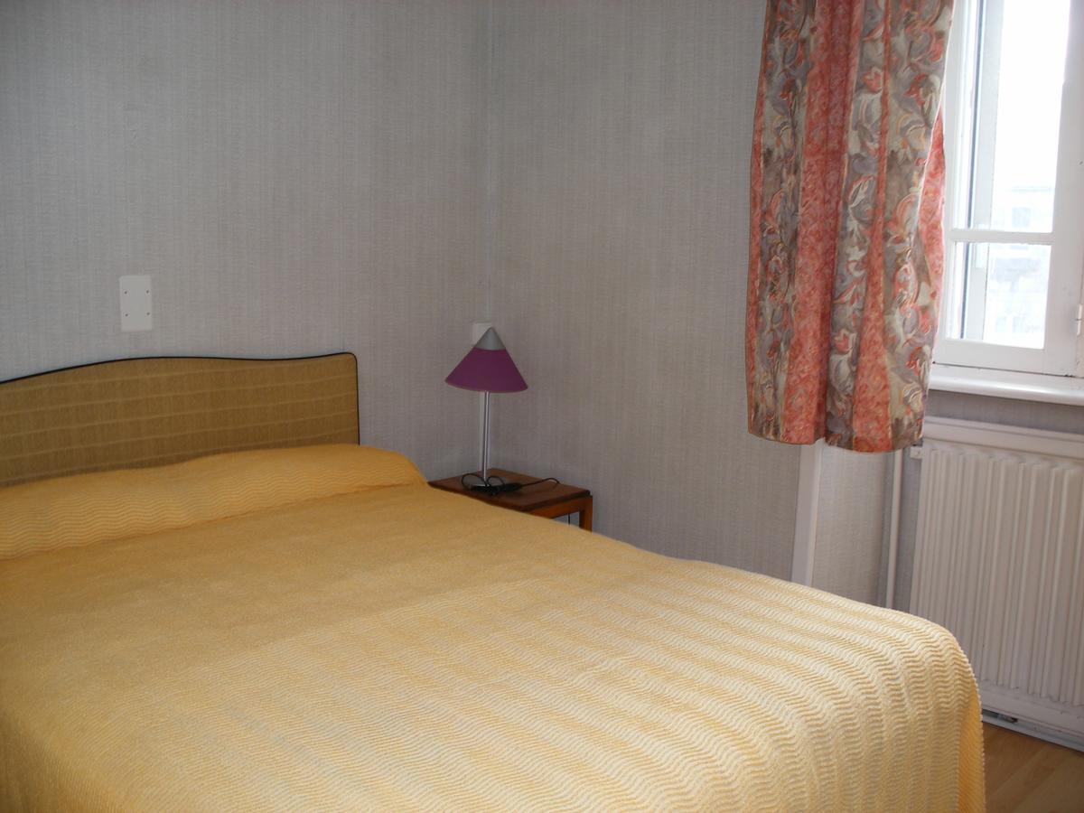 Hotel Modern Concarneau Bagian luar foto